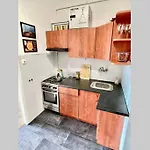 Lejlighed Aircondition 2, 2xmetro Wifi 50'tv Netflix Hbo Appletv