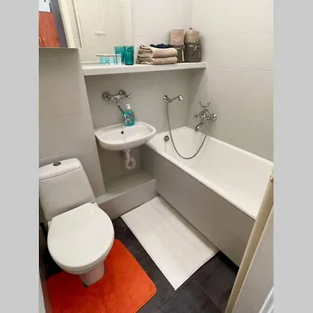 Apartment Aircondition 2, 2xmetro Wifi 50'tv Netflix Hbo Appletv