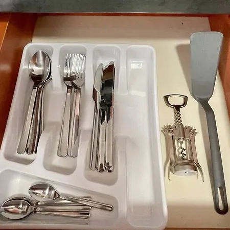 Aircondition 2, 2xmetro Wifi 50'tv Netflix Hbo Appletv