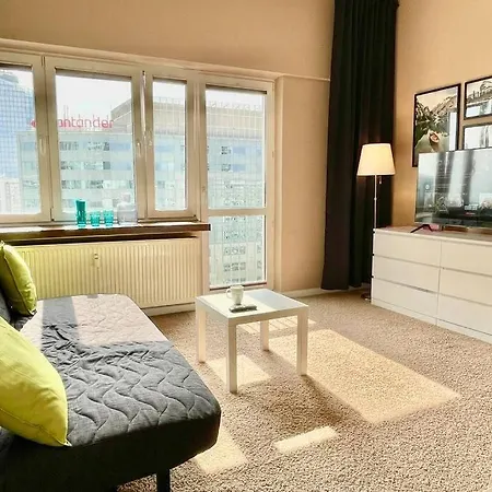 Aircondition 2, 2xmetro Wifi 50'tv Netflix Hbo Appletv Apartment