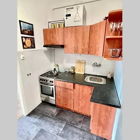 Apartment Aircondition 2, 2xmetro Wifi 50'tv Netflix Hbo Appletv