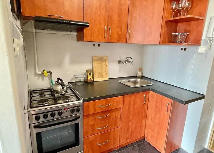 Aircondition 2, 2xmetro Wifi 50'tv Netflix Hbo Appletv Apartment *