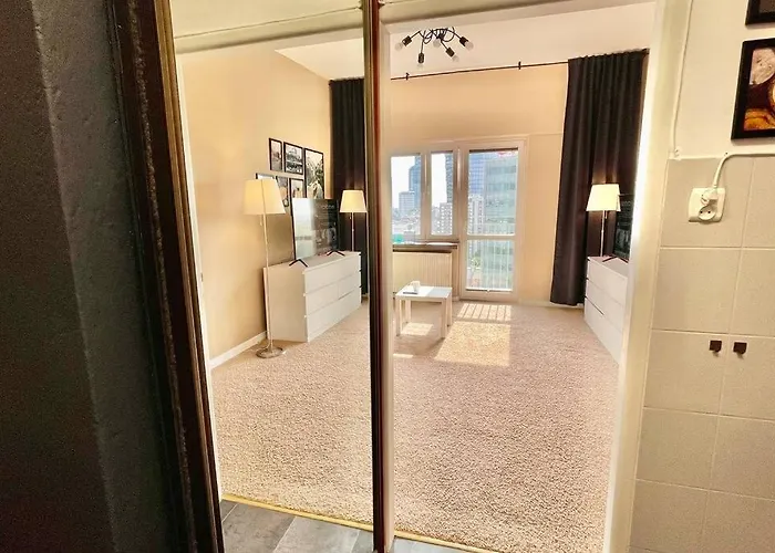 Aircondition 2, 2xmetro Wifi 50'tv Netflix Hbo Appletv